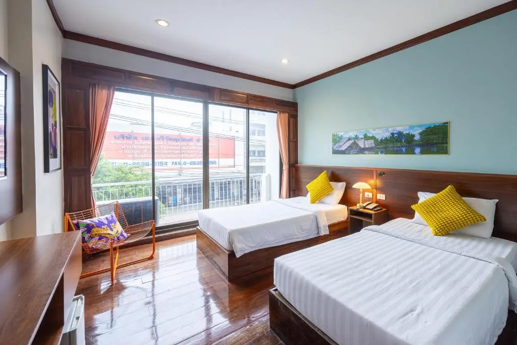 Deluxe Twin Room